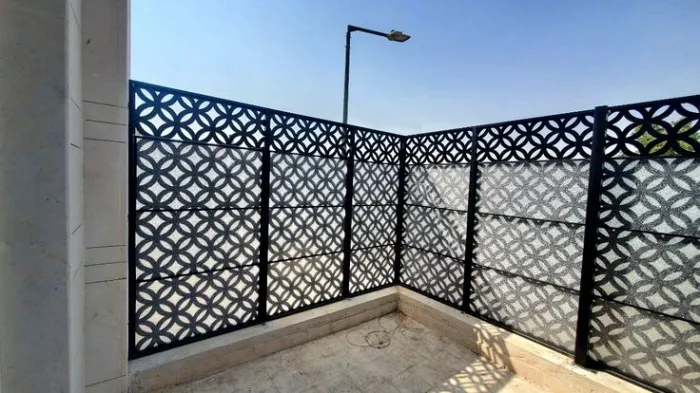 تركيب سواتر لكسان حي الروضة جدة